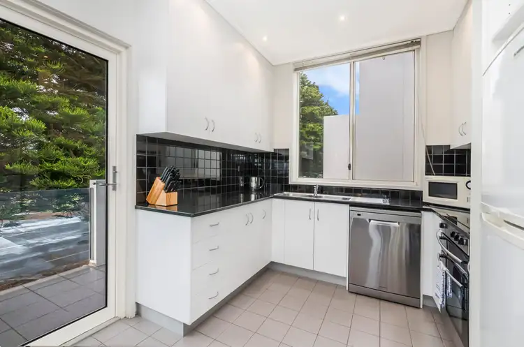 Second view of Homely house listing, 7/2 Pertobe Road, Warrnambool VIC 3280