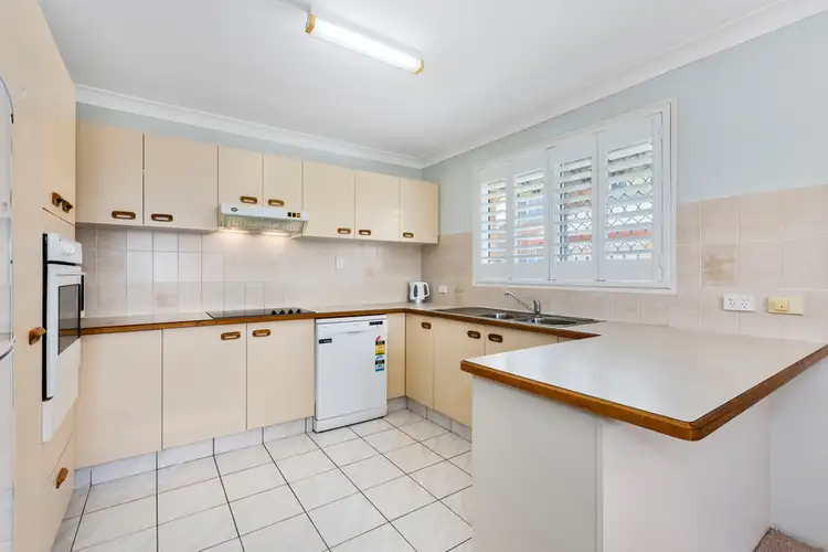 Fifth view of Homely villa listing, 4/15-19 Alexander Court, Tweed Heads South NSW 2486