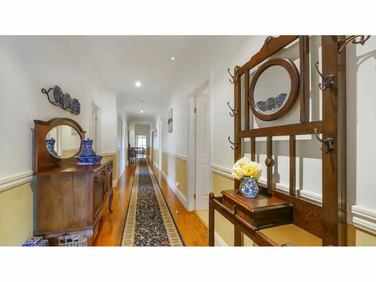 Second view of Homely house listing, 10 Loane Place, Dubbo NSW 2830