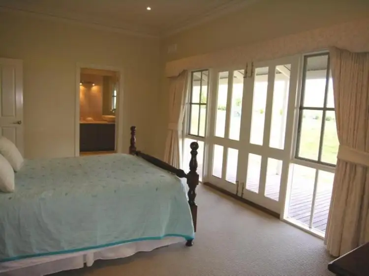 Sixth view of Homely house listing, 153 Merinda Way, Mansfield VIC 3722