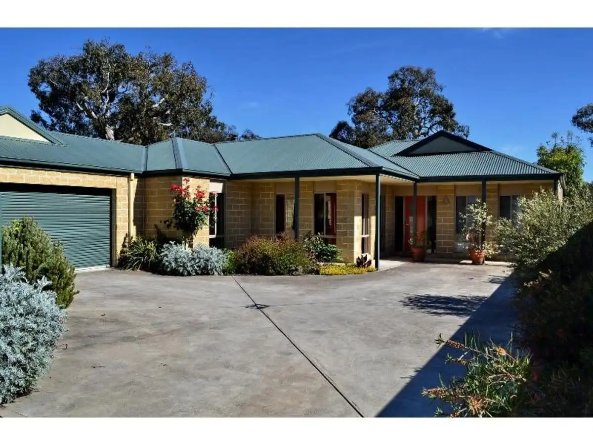Main view of Homely townhouse listing, 2/81 Cambridge Drive, Mansfield VIC 3722
