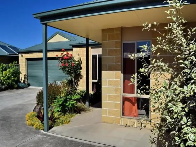 Second view of Homely townhouse listing, 2/81 Cambridge Drive, Mansfield VIC 3722