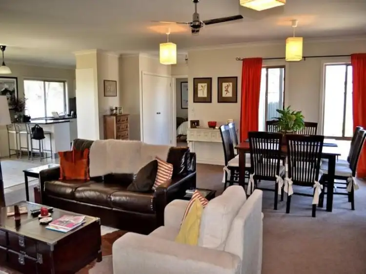 Fifth view of Homely townhouse listing, 2/81 Cambridge Drive, Mansfield VIC 3722