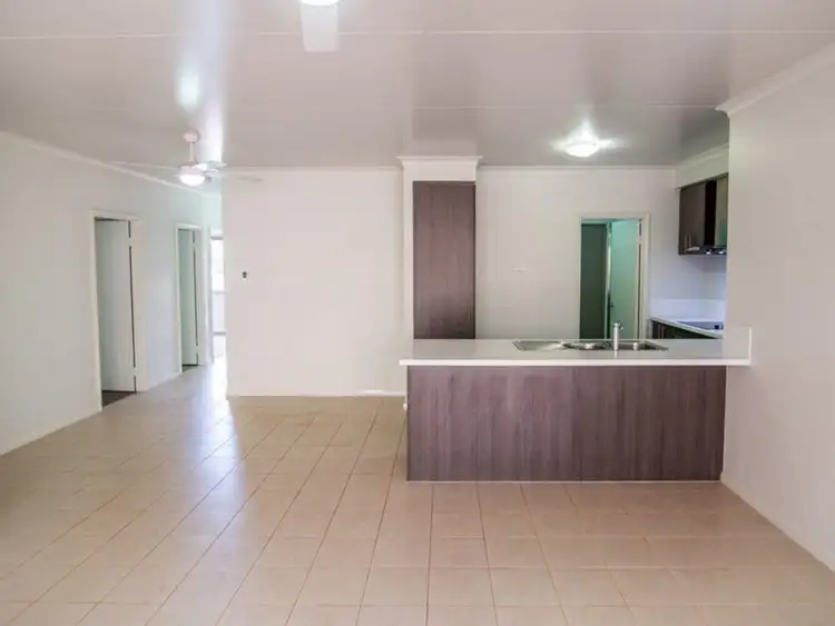 Fourth view of Homely house listing, 5 Hibiscus Way, Newman WA 6753