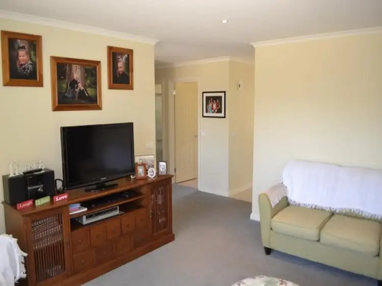 Fourth view of Homely townhouse listing, 2/4 Cambridge Drive, Mansfield VIC 3722