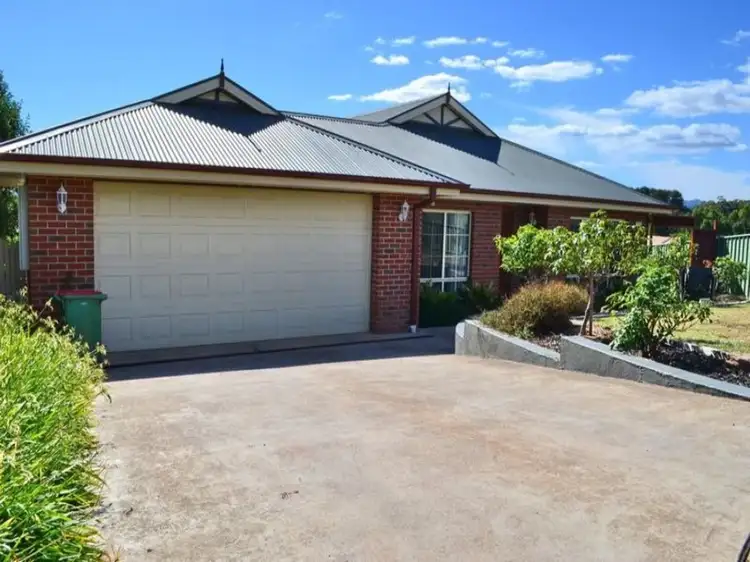 Second view of Homely house listing, 11 Kent Court, Mansfield VIC 3722