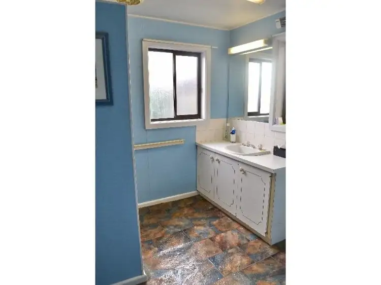 Fifth view of Homely house listing, 6 Hunter Street, Mansfield VIC 3722