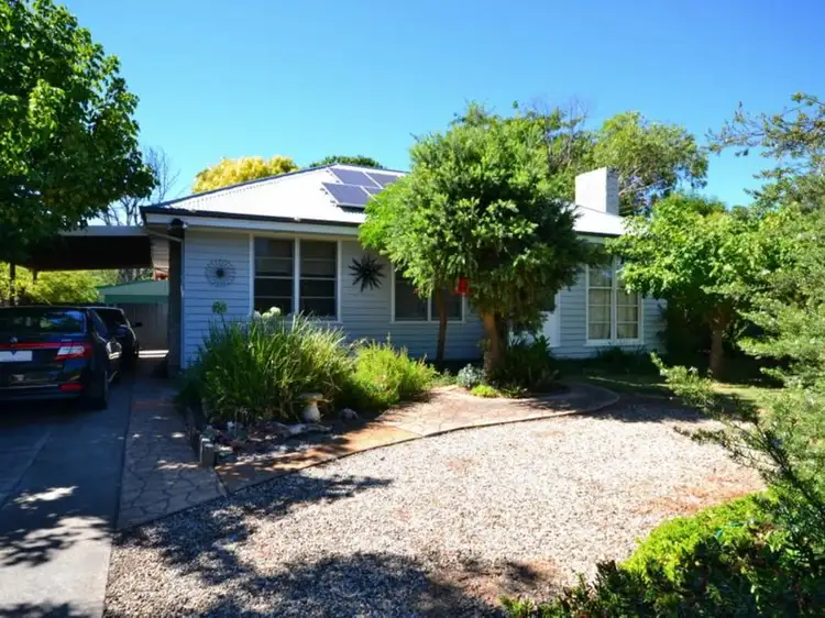 30 Finlason Street, Mansfield VIC 3722