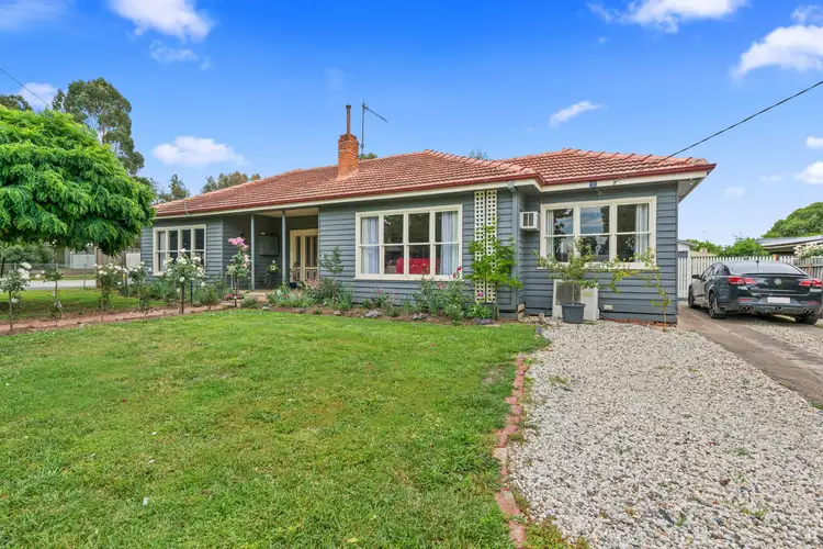 27 Reynolds Street, Mansfield VIC 3722