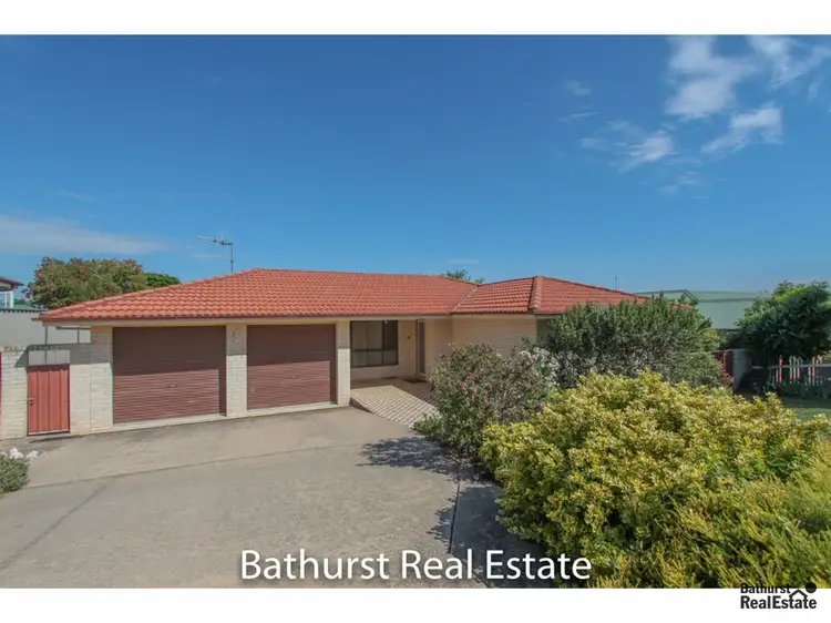 17 Opperman Way, Windradyne NSW 2795