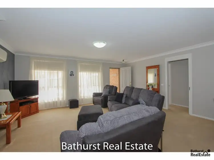Third view of Homely villa listing, 16B Vittoria Street, West Bathurst NSW 2795