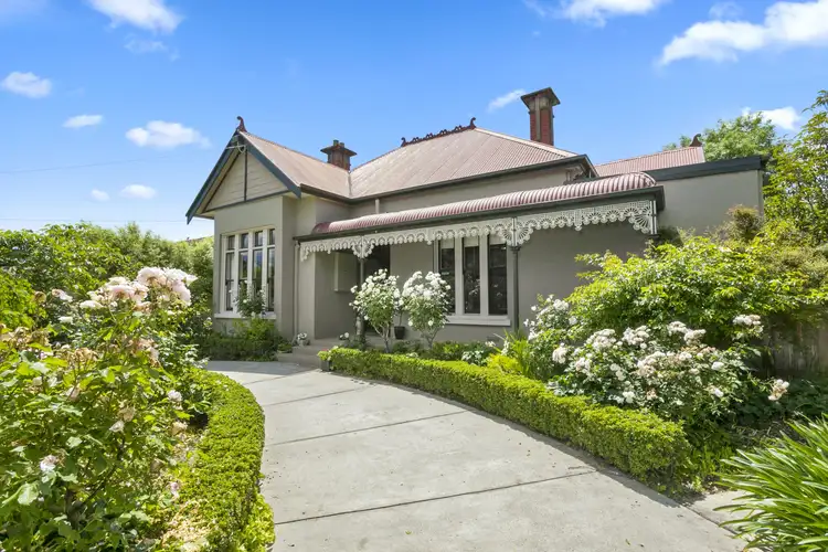 1310 Gregory Street, Lake Wendouree VIC 3350