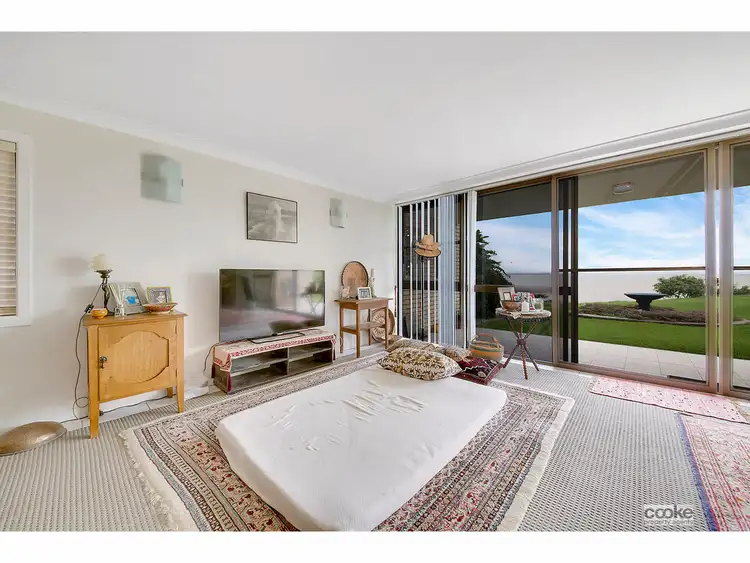 Fourth view of Homely unit listing, 1/90 Matthew Flinders, Cooee Bay QLD 4703