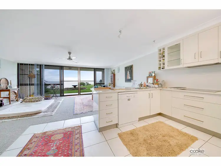 Fifth view of Homely unit listing, 1/90 Matthew Flinders, Cooee Bay QLD 4703