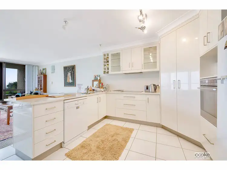 Sixth view of Homely unit listing, 1/90 Matthew Flinders, Cooee Bay QLD 4703