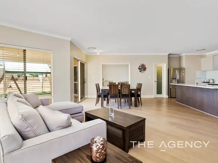 6 Truslove Street, Wooroloo WA 6558