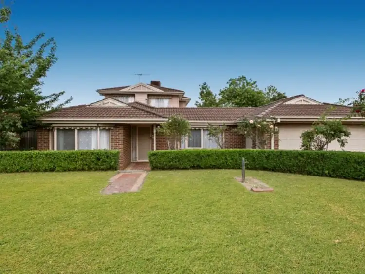 15 Belvedere Court, Hampton Park VIC 3976