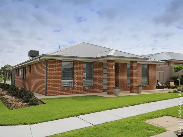 2 Flack Crescent, Boorooma NSW 2650