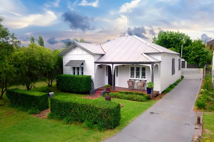 12 Matthew Street, Cessnock NSW 2325