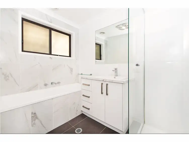 Sixth view of Homely house listing, 19 Lacebark Court, Thurgoona NSW 2640