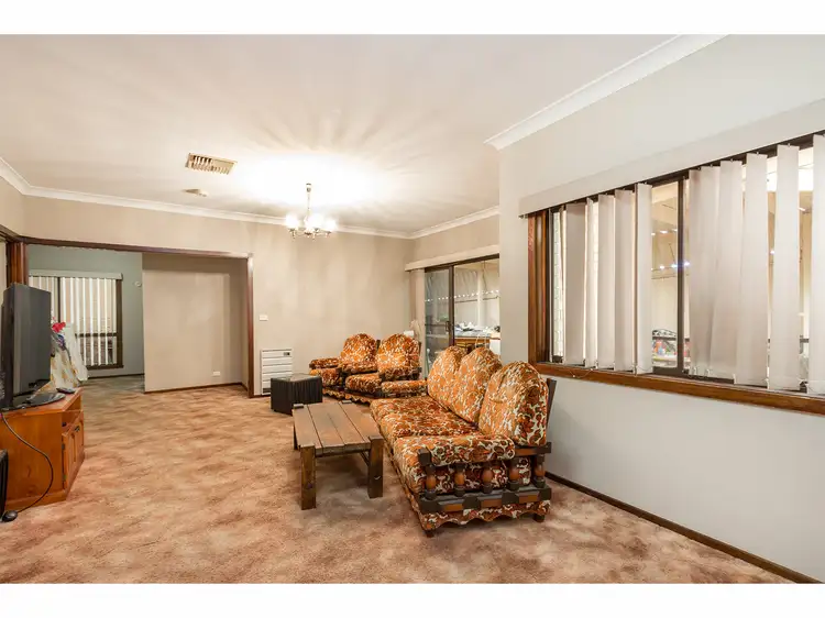 Fifth view of Homely unit listing, 1-2/16 Sauvignon Drive, Corowa NSW 2646