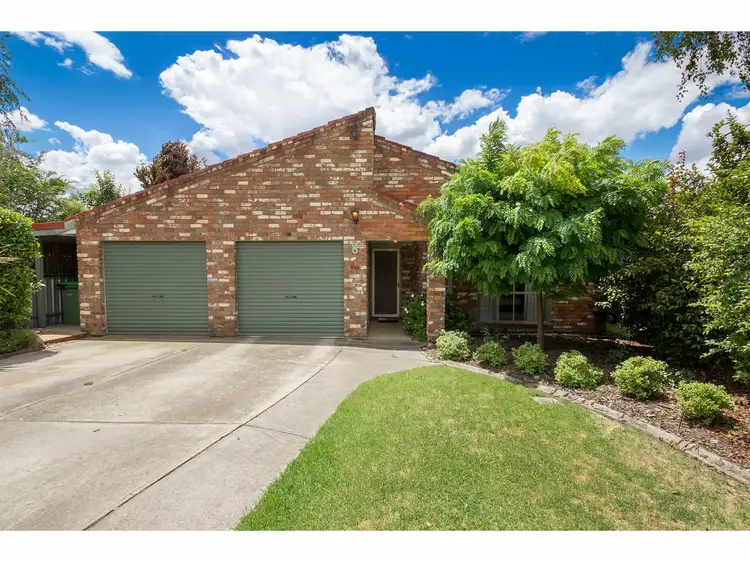 8 Watt Place, Lavington NSW 2641