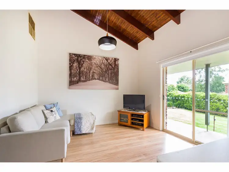 Seventh view of Homely house listing, 8 Watt Place, Lavington NSW 2641