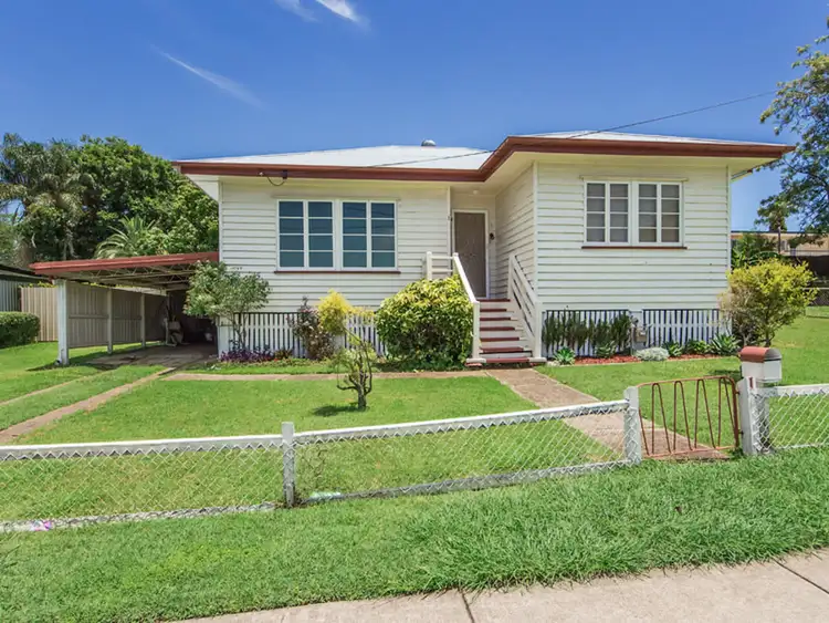 1 Gledson Street, North Booval QLD 4304