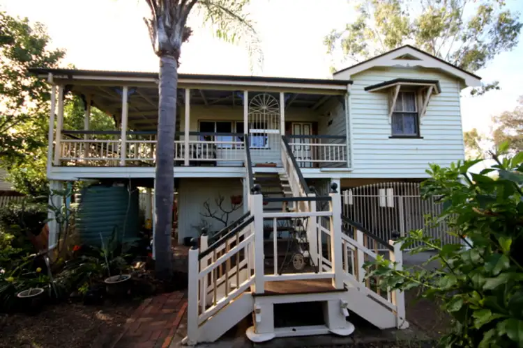 23 James Street, Dalby QLD 4405