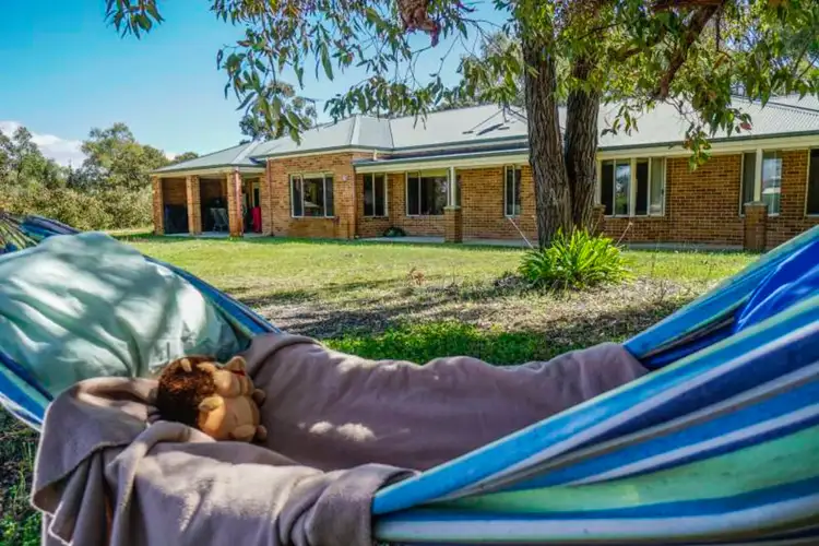 16 Carramar Road, Carramar WA 6031