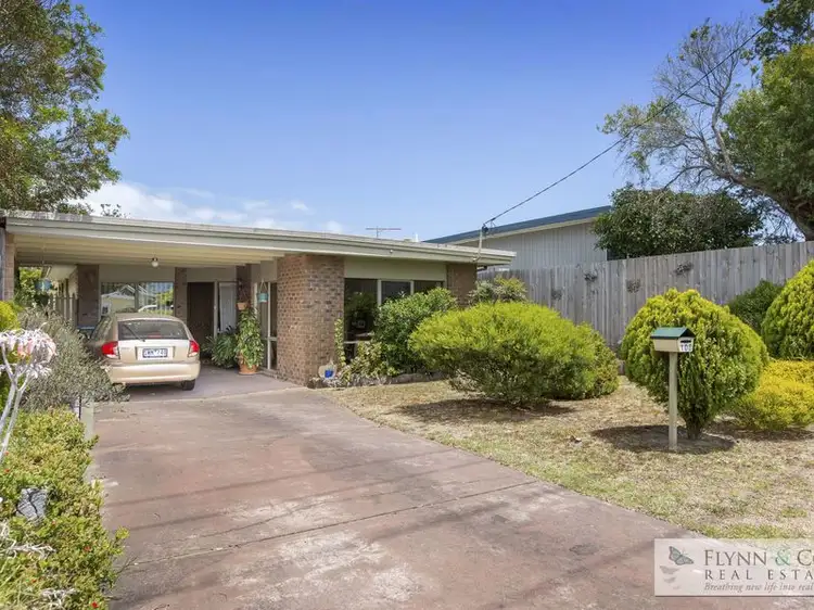 106 Fourth Avenue, Rosebud VIC 3939