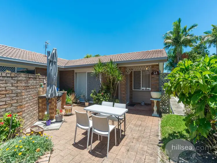 2/16 Freeman Street, Labrador QLD 4215