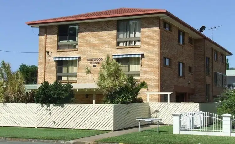 2/27 Solander Esplanade, Banksia Beach QLD 4507