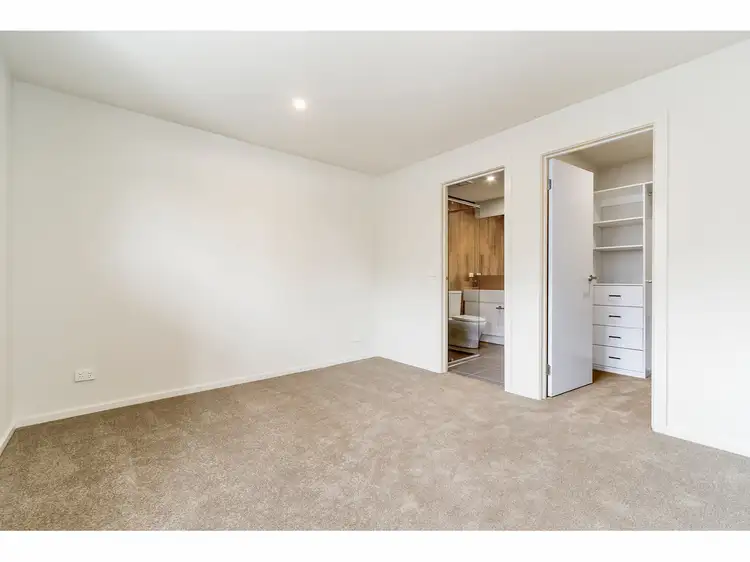 Sixth view of Homely townhouse listing, 2/38 Heatherhill Road, Frankston VIC 3199