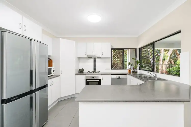 4 Petrie Close, Kewarra Beach QLD 4879