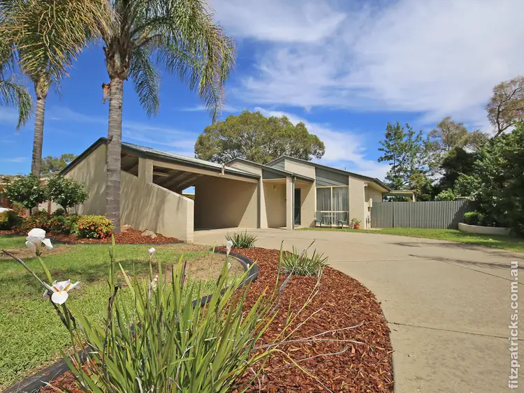 18 Truscott Drive, Ashmont NSW 2650