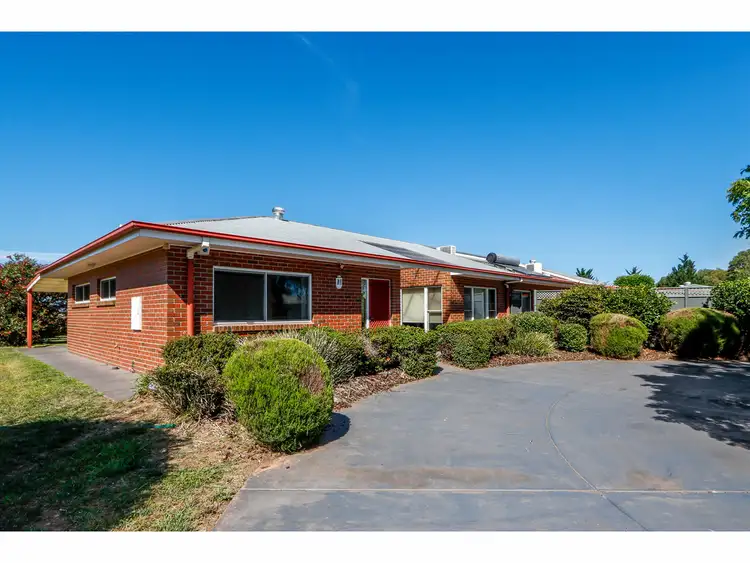 143 Gibsons Road, Sale VIC 3850