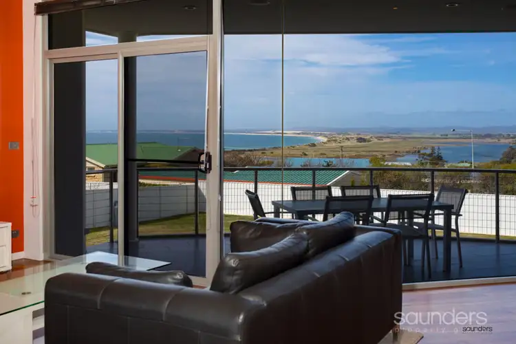 Unit 1/5 Andrews Place, Bridport TAS 7262
