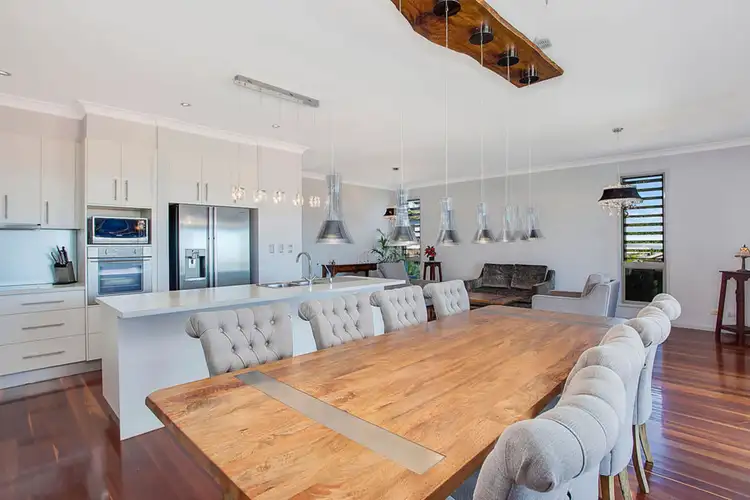 13 Mercure Place, Highland Park QLD 4211