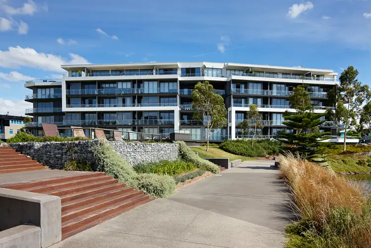 301/20 Pier Lane, Maribyrnong VIC 3032