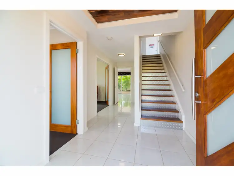 Second view of Homely house listing, 2 Craig Circuit, Leneva VIC 3691
