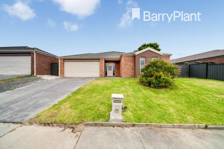 20 Victoria Place, Pakenham VIC 3810