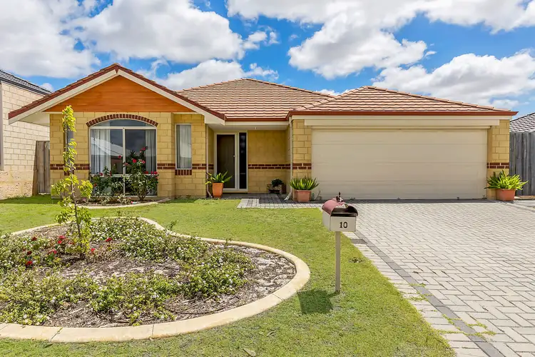 10 Lomas Circle, Ellenbrook WA 6069
