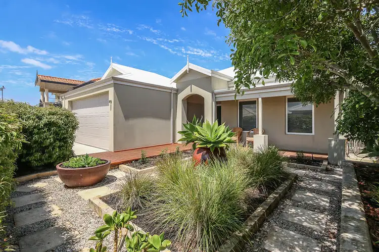 5 Stingray Way, Jindalee WA 6036