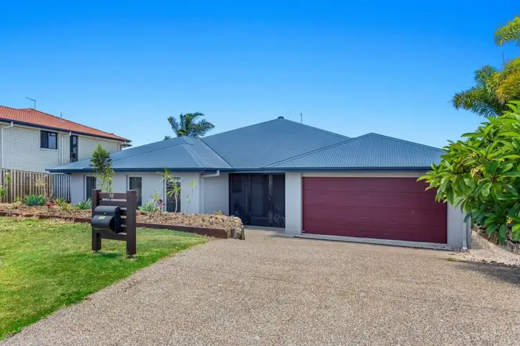 18 Wunburra Circle, Pacific Pines QLD 4211