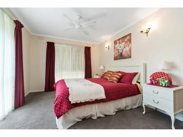 Fifth view of Homely house listing, 27 Maxwell Court, Langwarrin VIC 3910