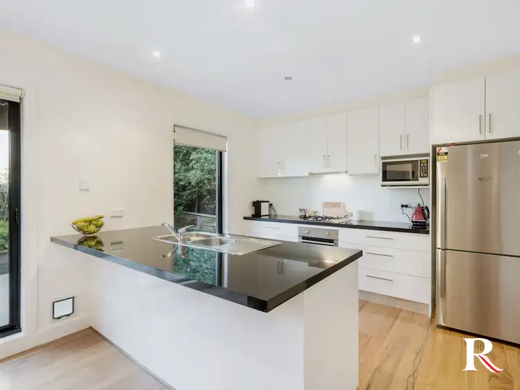2/26 Grant Street, Newtown VIC 3220