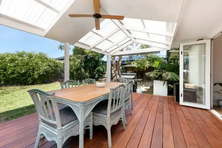 14 Ikara Street, Mornington VIC 3931
