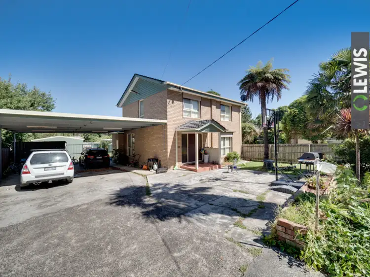 27 Trevallyn Close, Montrose VIC 3765