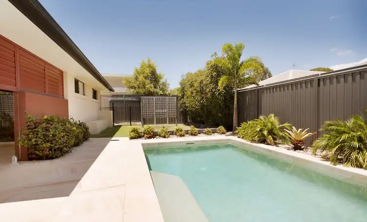 6 Banyandah Close, Birtinya QLD 4575